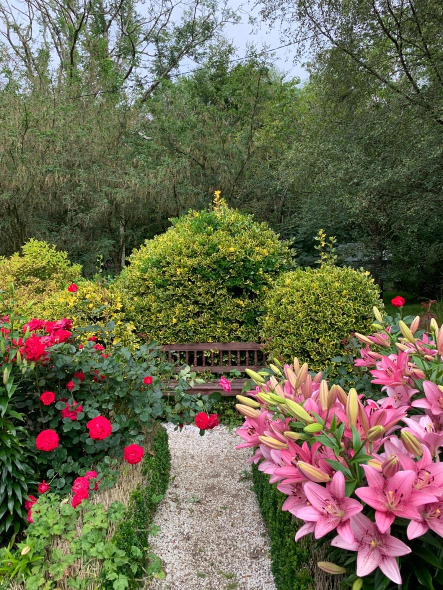 Clone Country House 奥赫里姆 外观 照片 The gardens at the centre